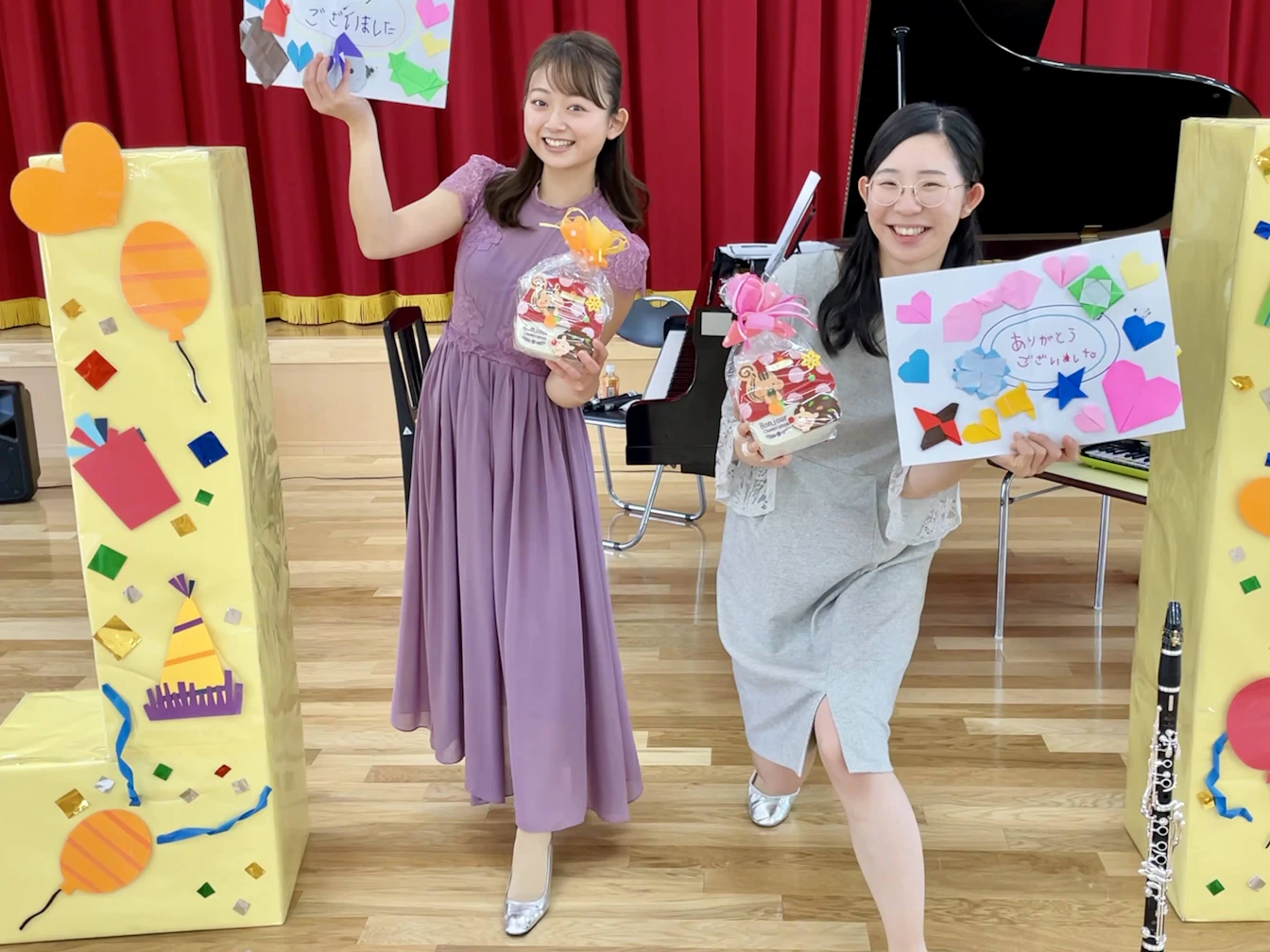 アウトリーチ演奏に訪れた岡美咲さん